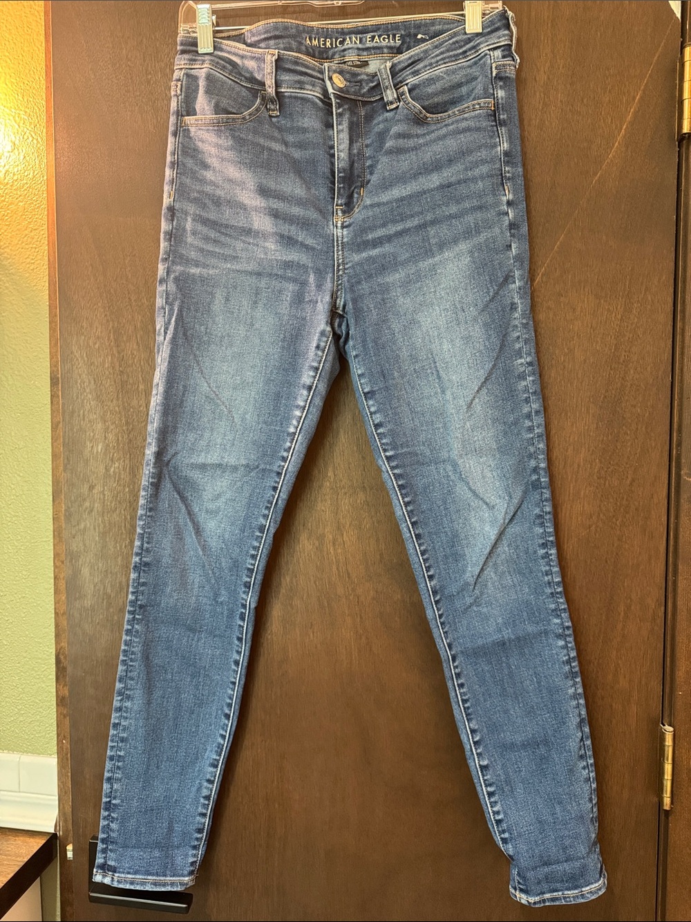 American Eagle Outfitters Medium Blue High-Rise Skinny Jeans